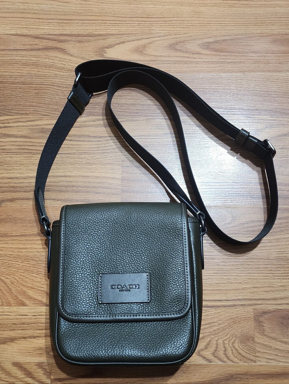 Coach Lucas CAT10 Crossbody Bag Uniform Pebble Leather Men’s Unisex Messenger